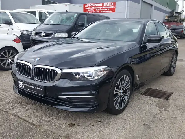 BMW 520 520d  G30 Luxury Line,LED,NAVI,LEDER,PDC,ALU,EU6c