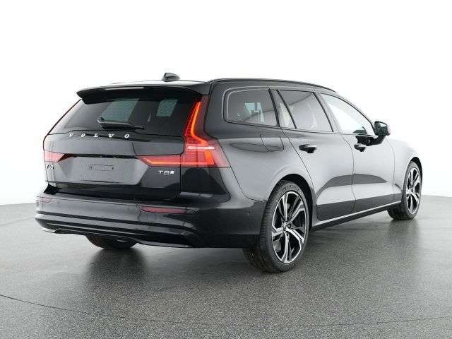 Volvo V60 T8 Ultra Dark Plug-In Hybrid AWD  360° B&W