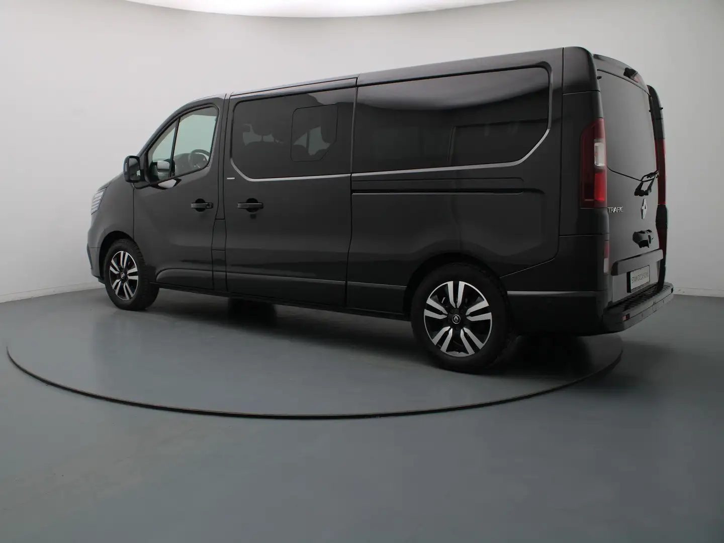Renault Trafic L2H1 Spaceclass 7-Persoons dCi 170pk EDC/Automaat Zwart - 2