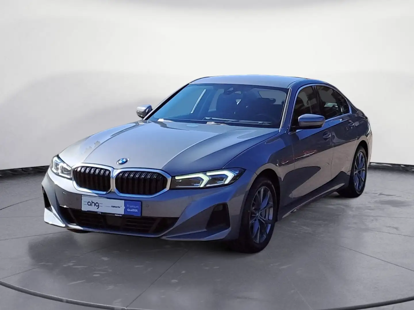 BMW 330 d xDrive Automatik Innovationsp. Standhzg. Grau - 2