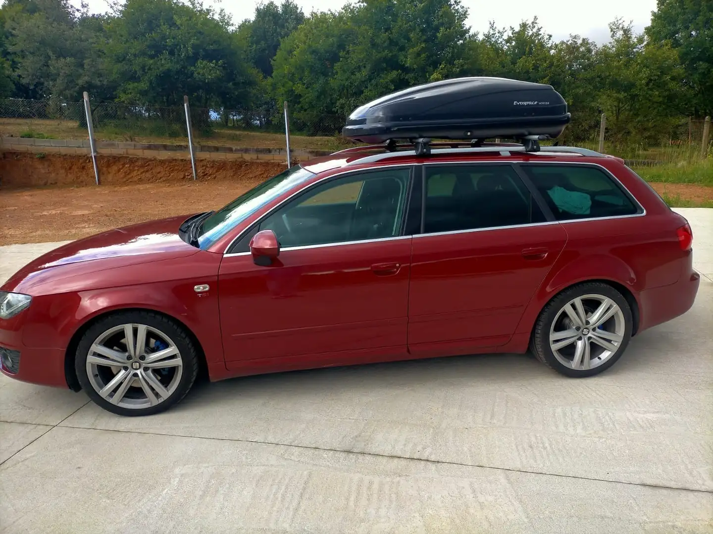 SEAT Exeo ST 2.0TDI CR Sport 170 Rojo - 1