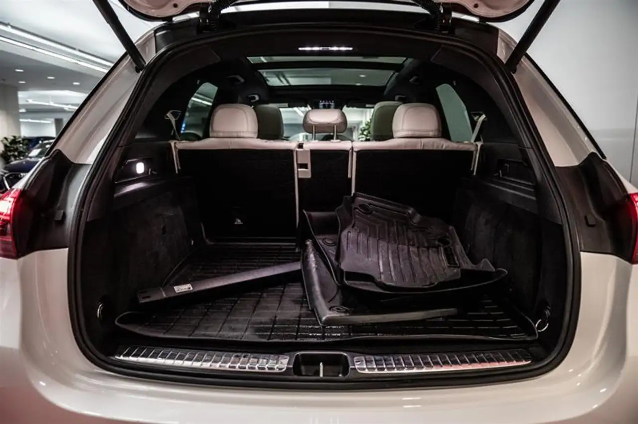 Mercedes-Benz GLE снимка Mercedes-Benz GLE