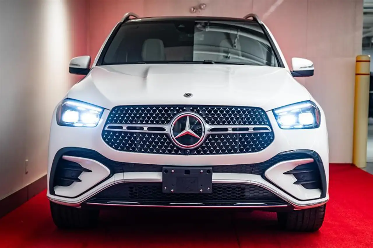 Mercedes-Benz GLE снимка Mercedes-Benz GLE