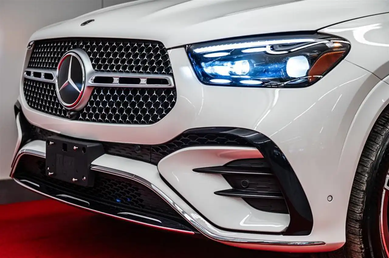 Mercedes-Benz GLE снимка Mercedes-Benz GLE