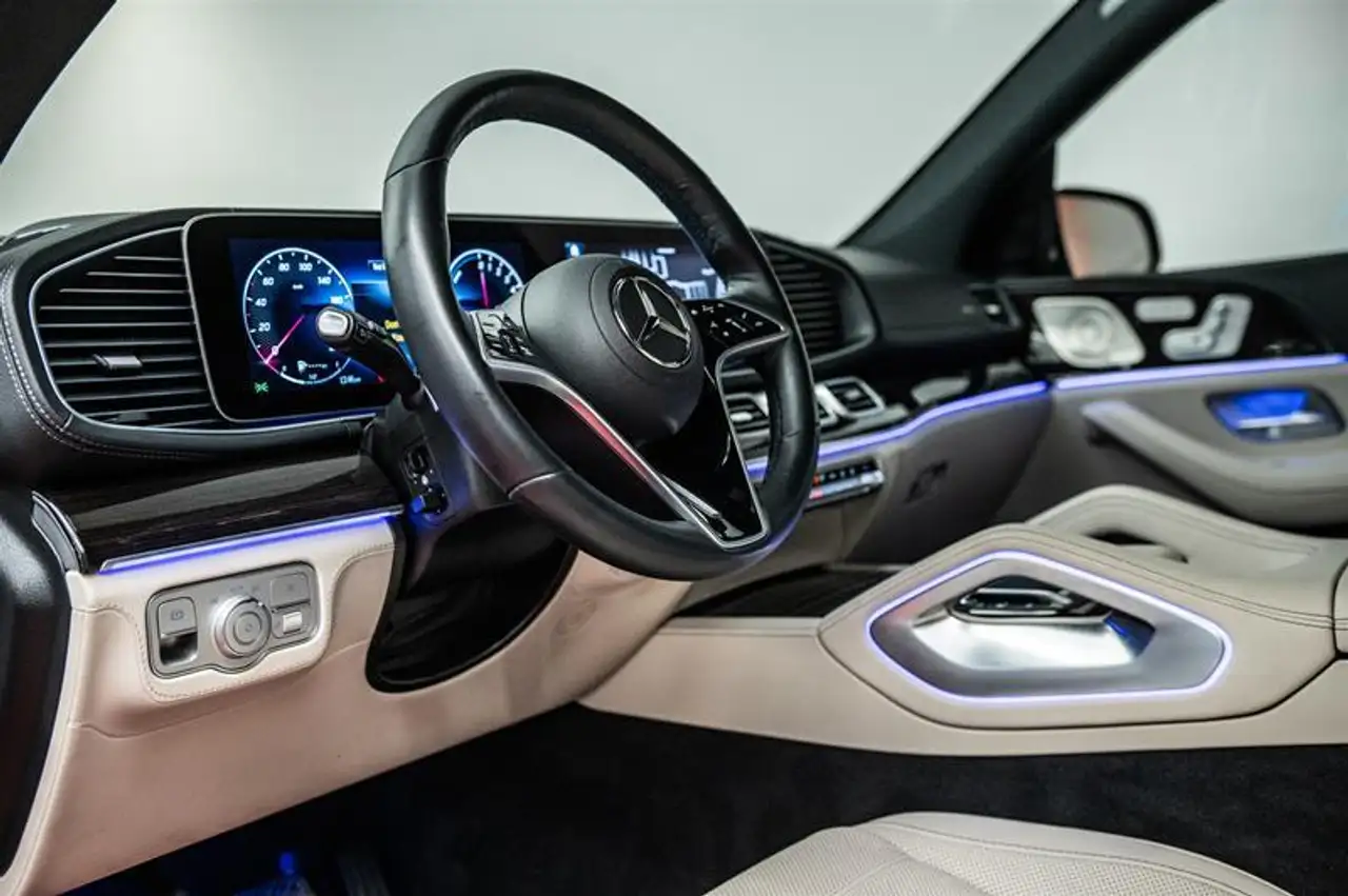 Mercedes-Benz GLE снимка Mercedes-Benz GLE