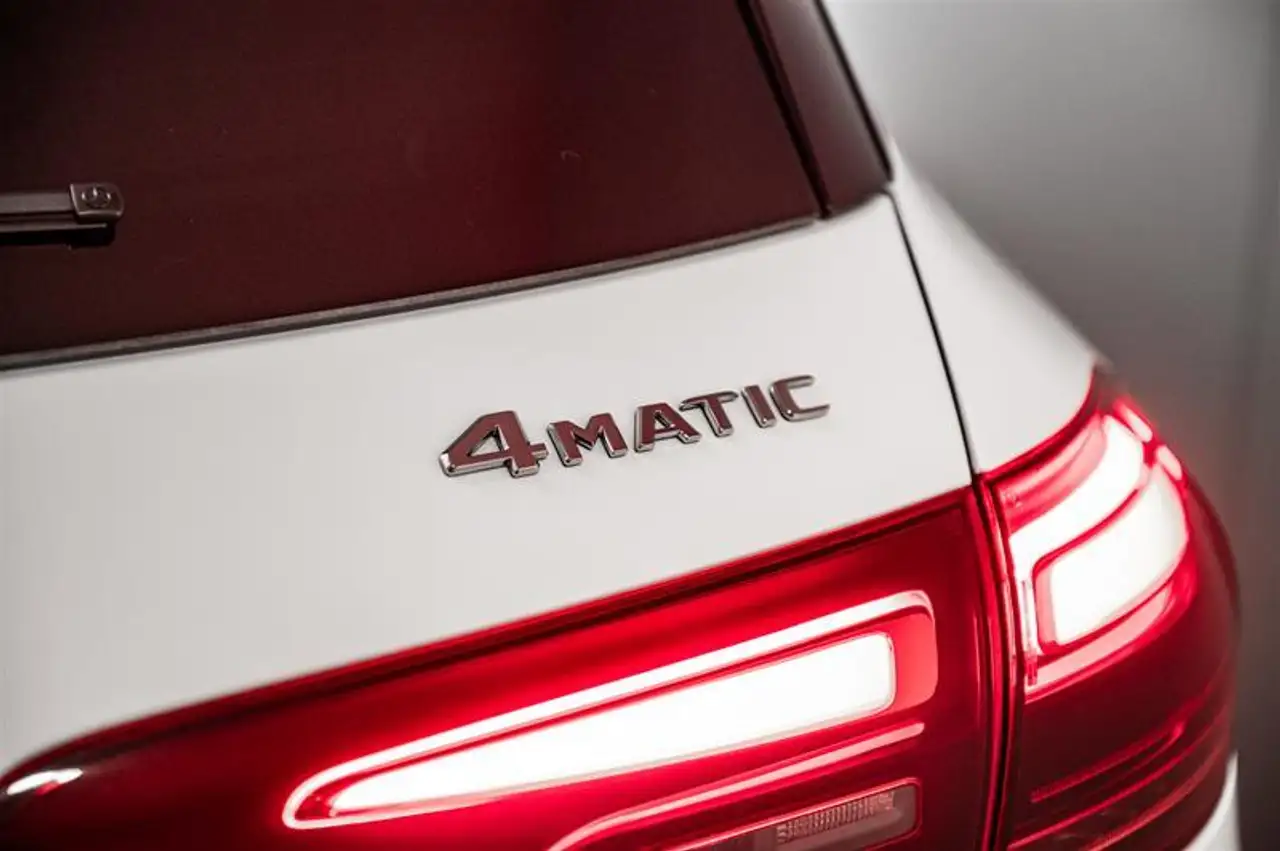Mercedes-Benz GLE снимка Mercedes-Benz GLE