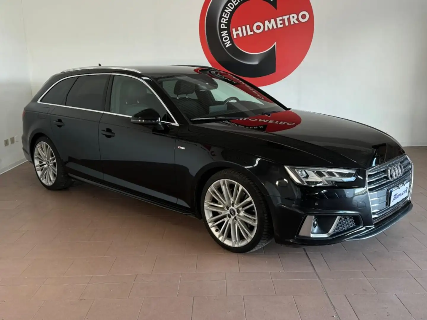 Audi A4 Avant 40 TDI S tronic S line RADAR Nero - 1