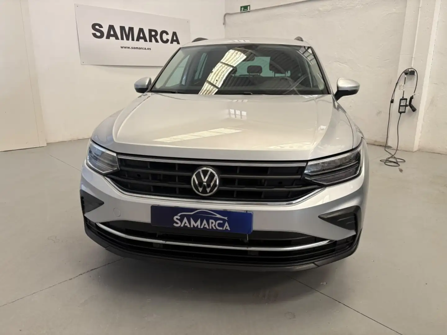 Volkswagen Tiguan 2.0TDI Life DSG 110kW Gris - 2