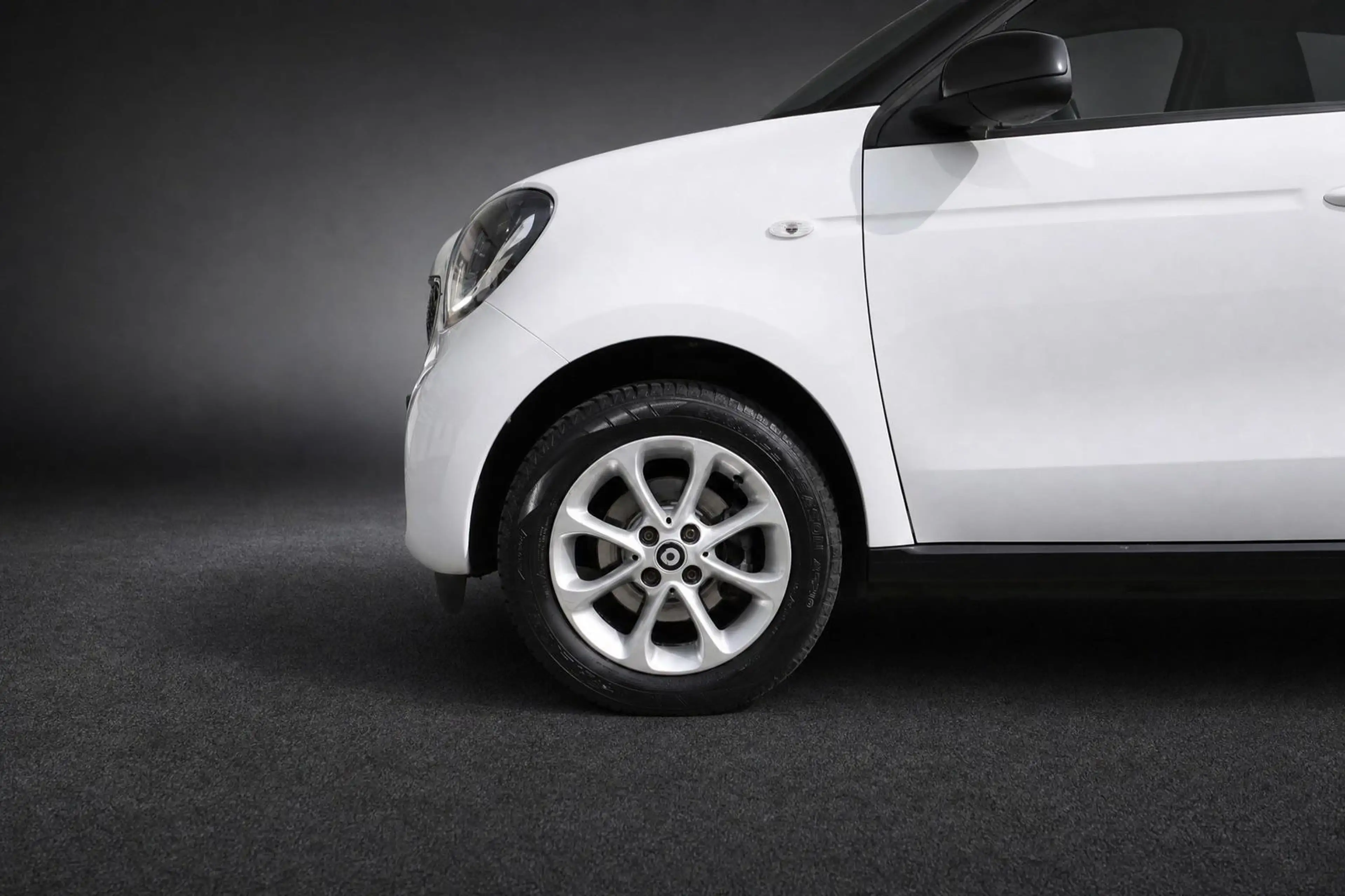 smart forFour PASSION*LED*TEMPOMAT*SITZH*PDC*AMBIENTE* — photo 5