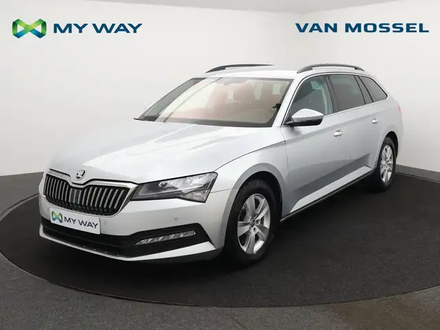 Skoda Superb Superb Wagon Clever 2.0TDI 150PK *AUTOMAAT*CAMERA*PDC*KEYLESS*NAVI*ZETELVERWARMING*DIGITAL DASHBOARD*...