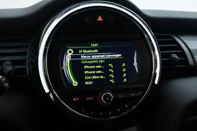 Mini Hatch view 14