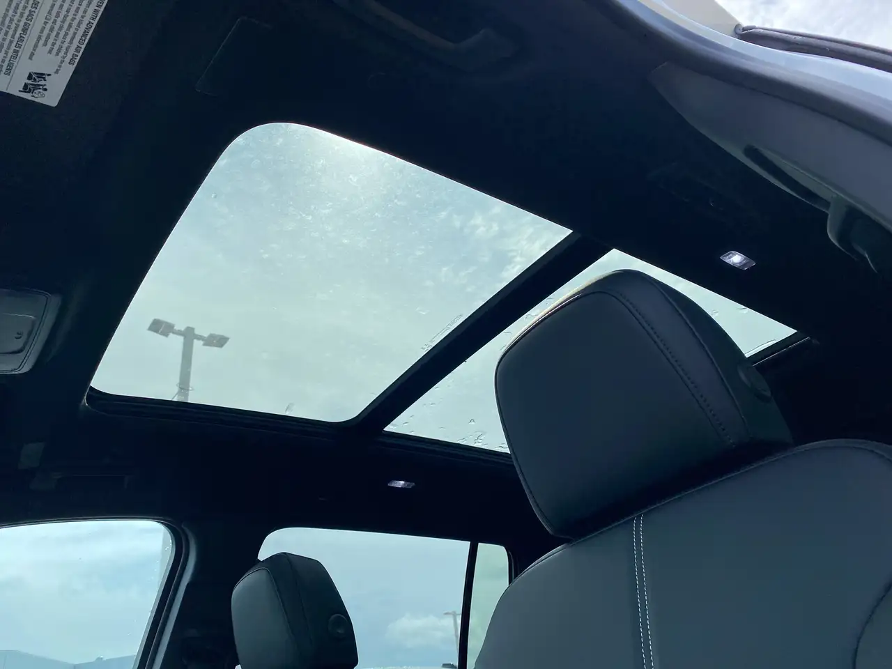 GMC Acadia снимка GMC Acadia