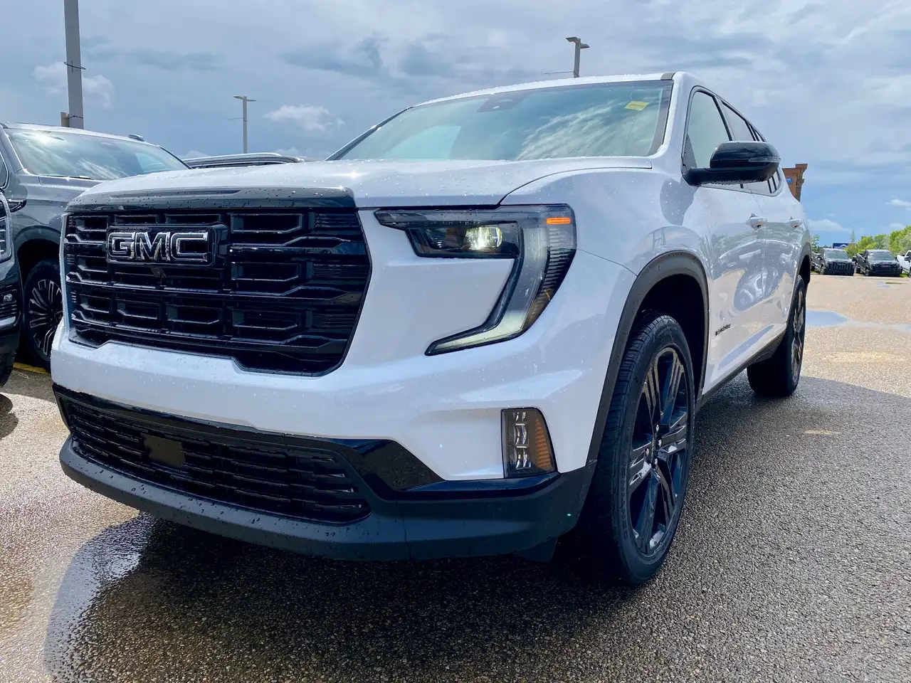 GMC Acadia снимка GMC Acadia