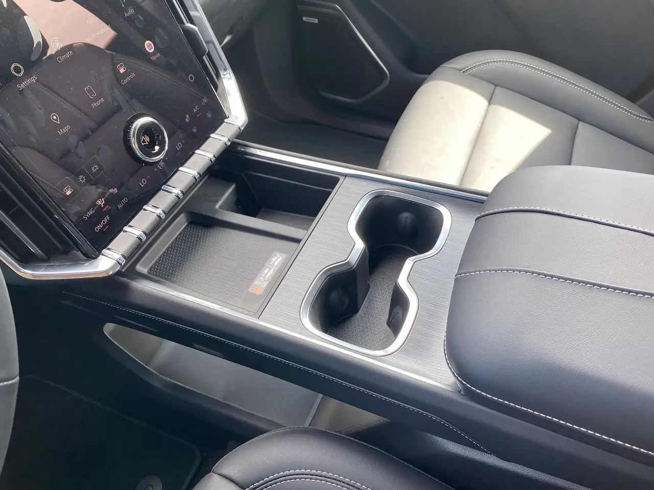 GMC Acadia снимка GMC Acadia