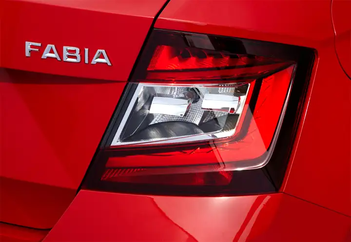 Škoda Fabia 1.0 TSI AMBITION 2020, foto 17
