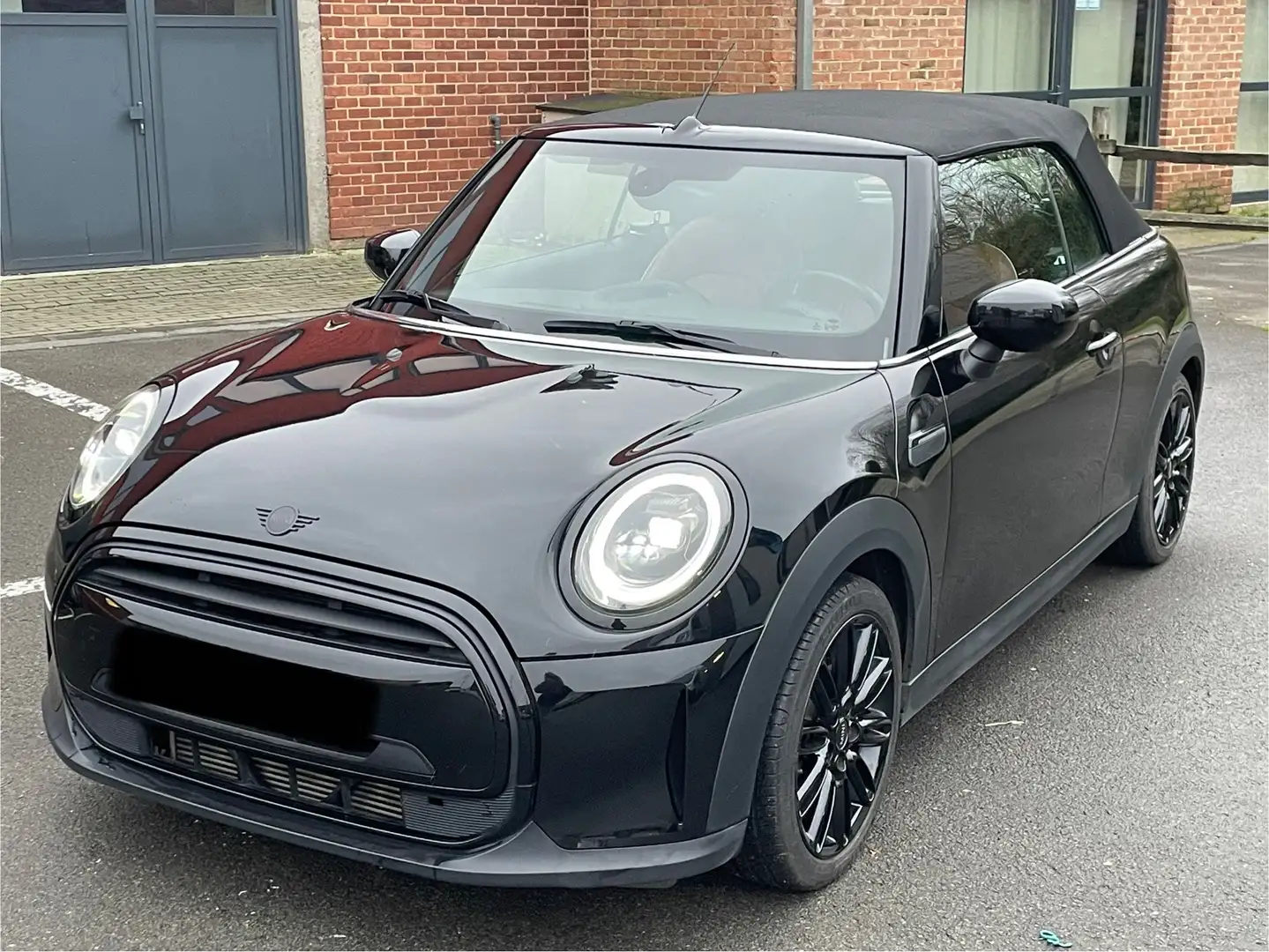 MINI Cooper 1.5i CABRIO/AUTOM/LED/CARPLAY/CAMERA/FULL EQUIPPEE - 1