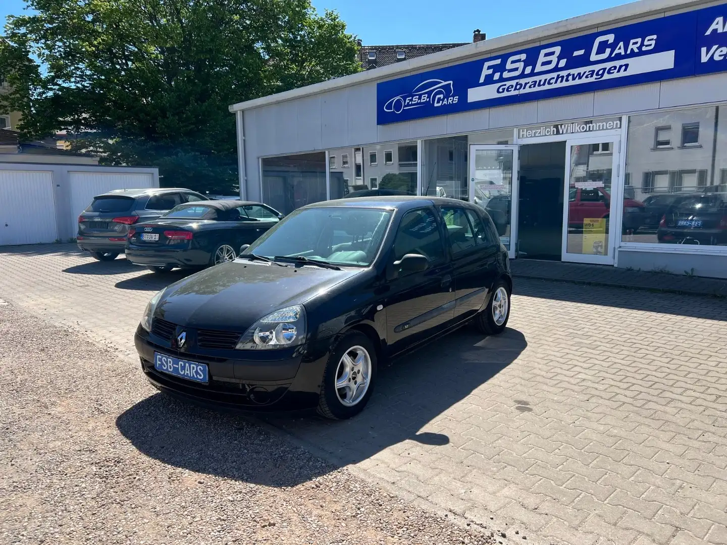 Renault Clio II Campus Schwarz - 1