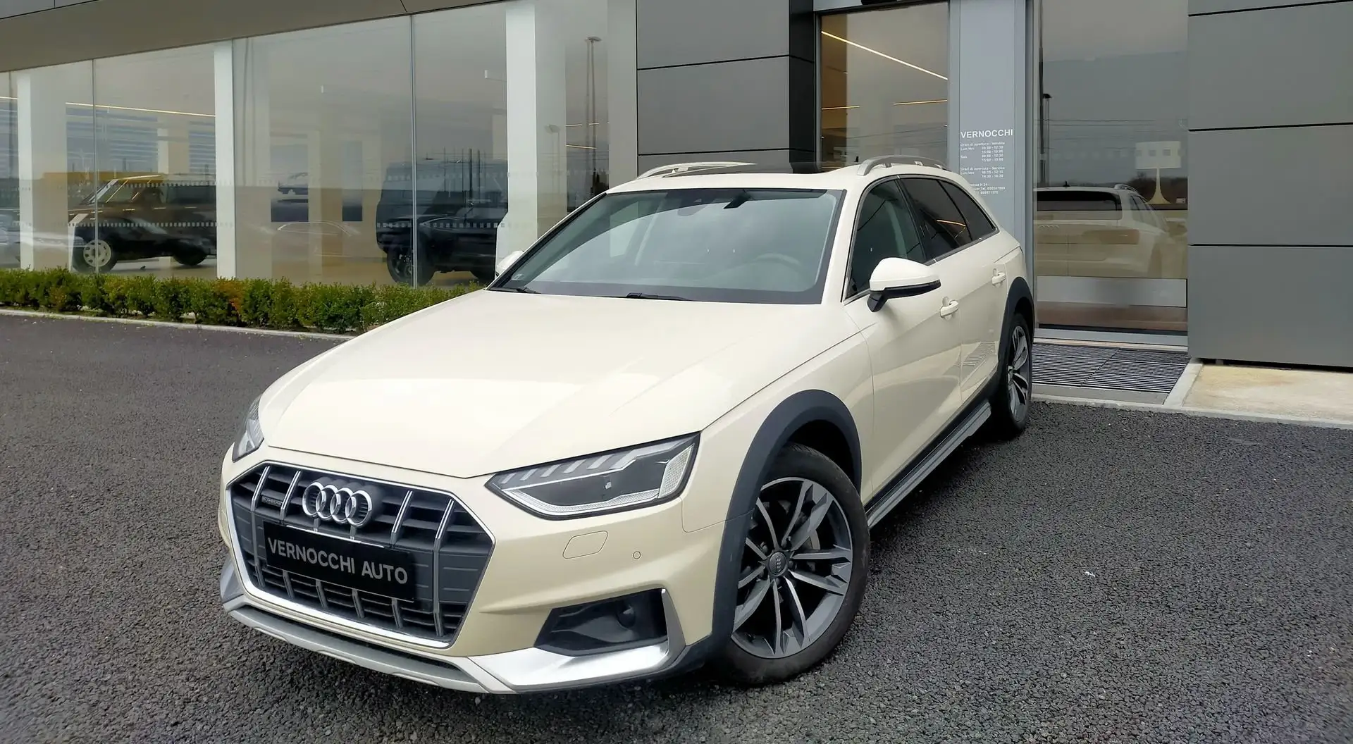 Audi A4 allroad QUATTRO 40 TDI 204 CV S tronic Identity Contrast Wit - 1