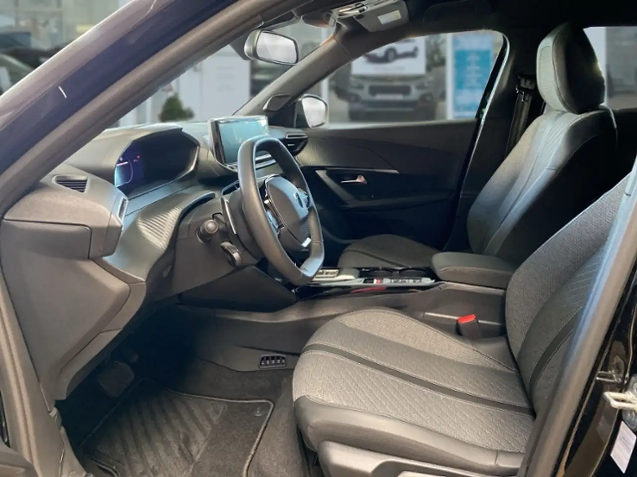 Peugeot 2008 Hybrid 145 DSC6 Allure, миниатюра 9