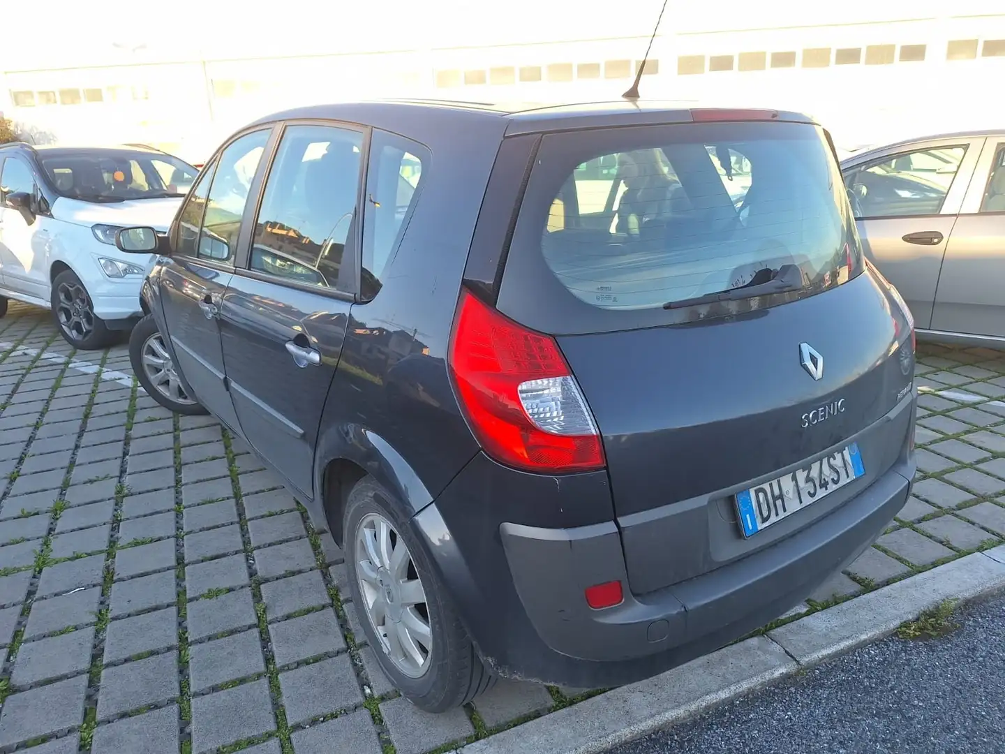 Renault Scenic 1.9 dci Dynamique c/radio - 2