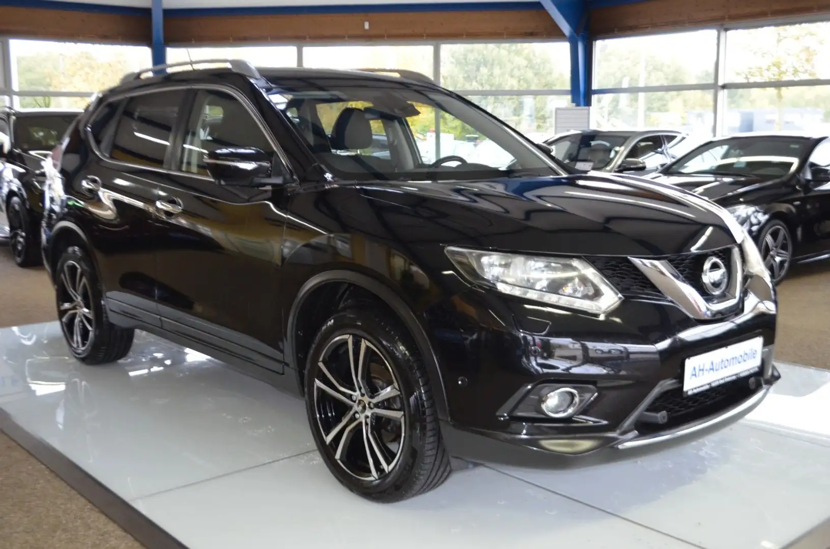 Nissan X-Trail Acenta NAVIGATION / R-KAMERA / KLIMA Schwarz - 2