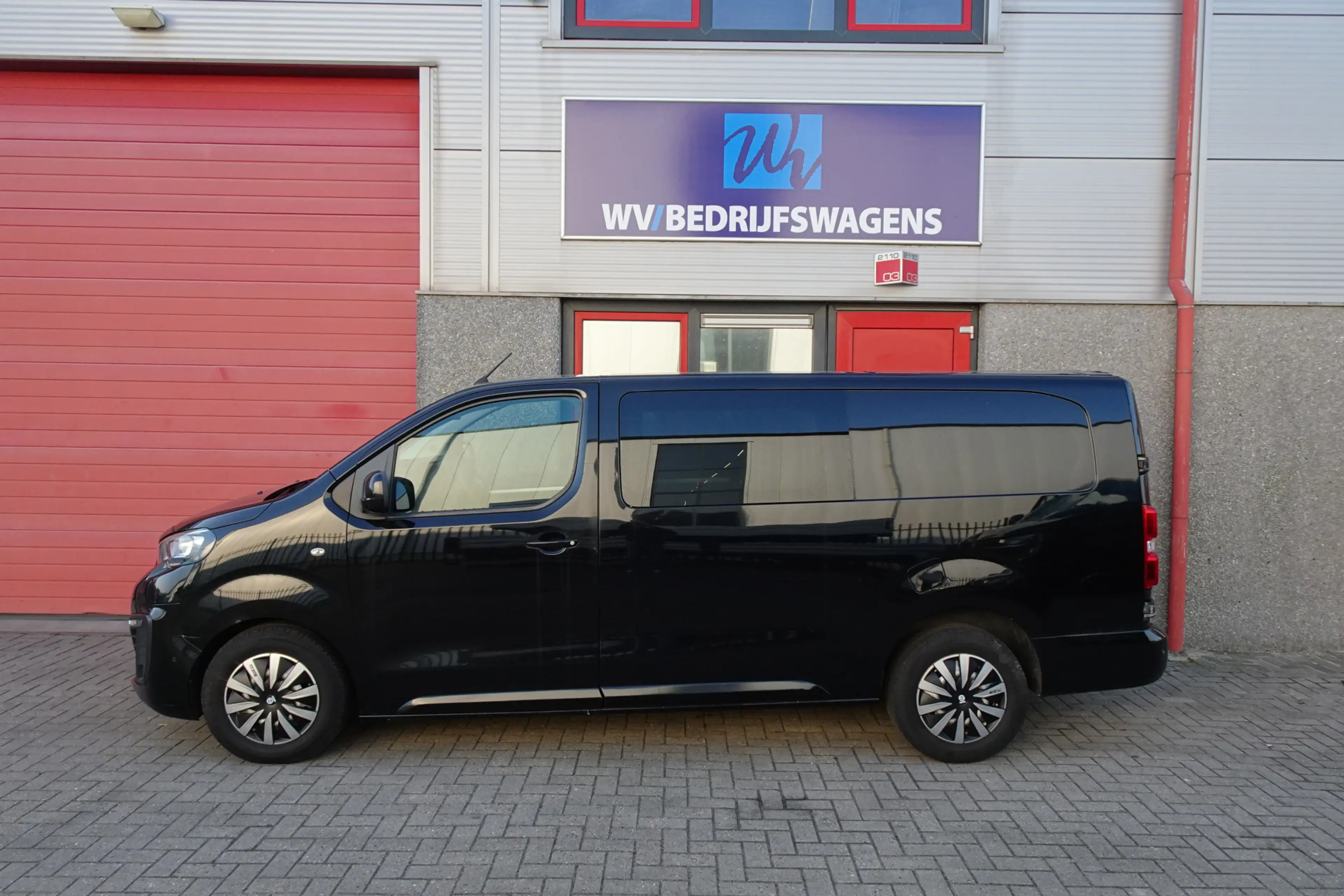 Peugeot Expert 231L 2.0 BlueHDI 120 DC Premium LET OP 1 E VERSNEL — photo 6