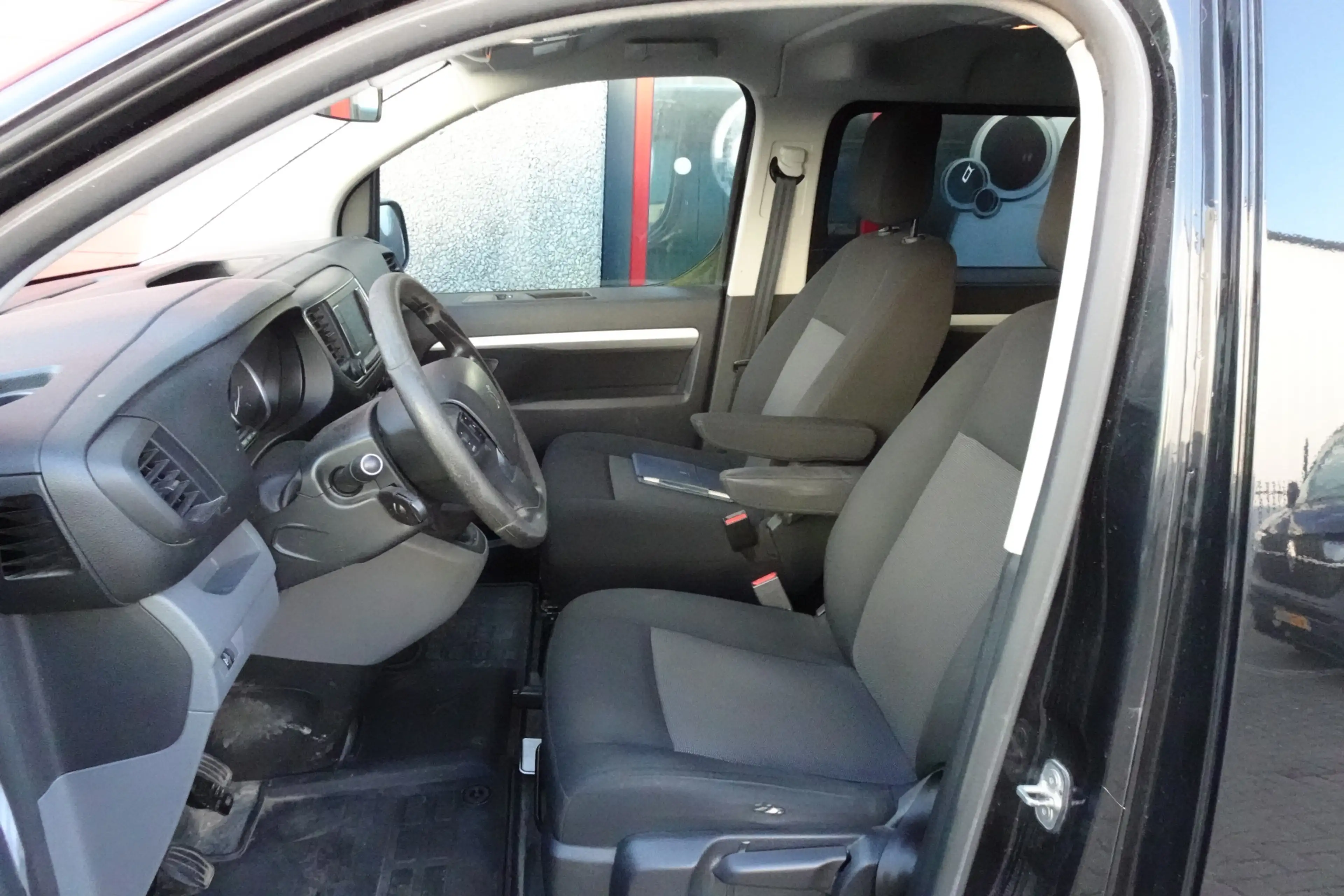 Peugeot Expert 231L 2.0 BlueHDI 120 DC Premium LET OP 1 E VERSNEL — photo 8