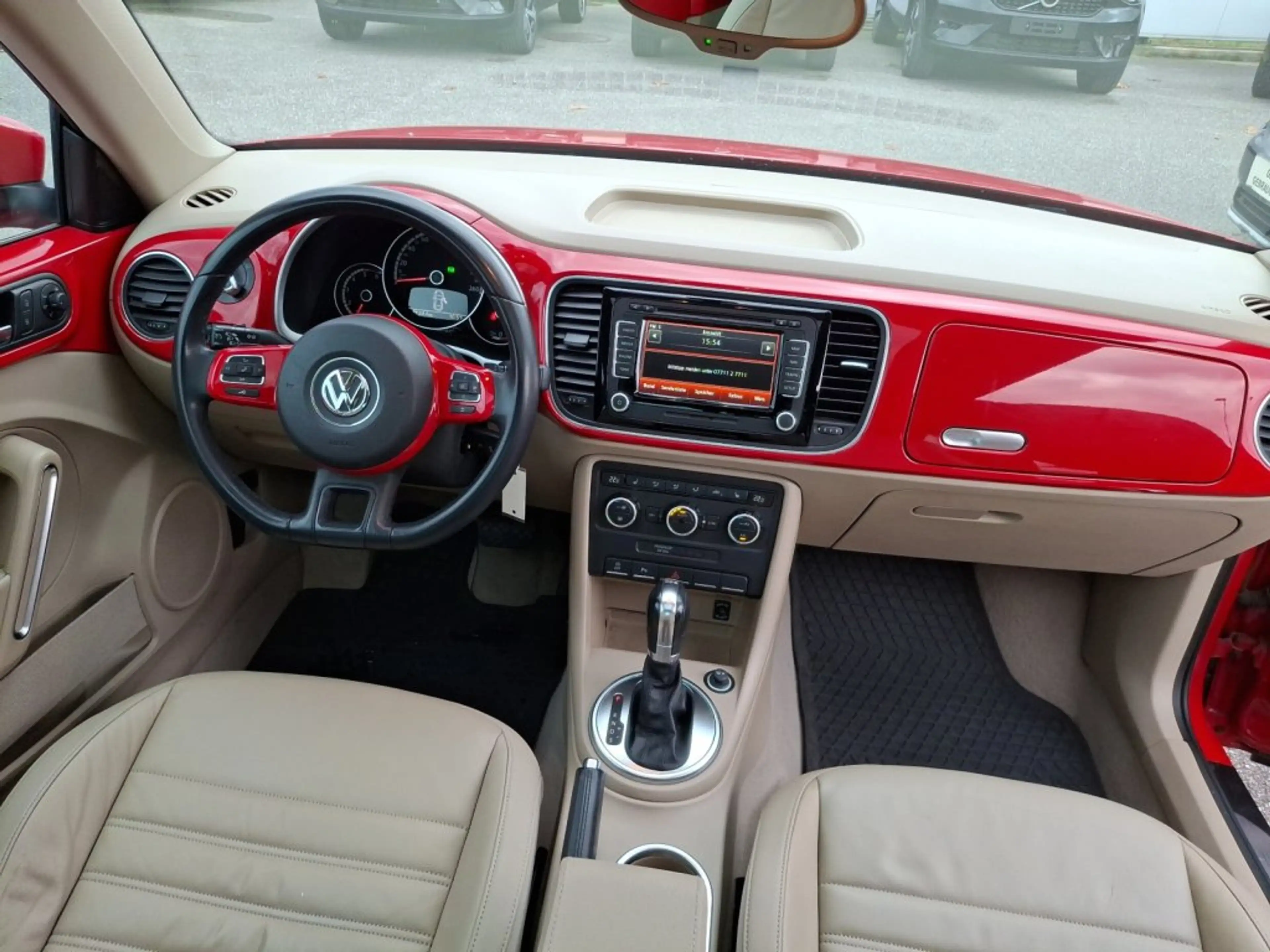 Volkswagen Beetle 1,6 TDI BMT Sky DSG — photo 10