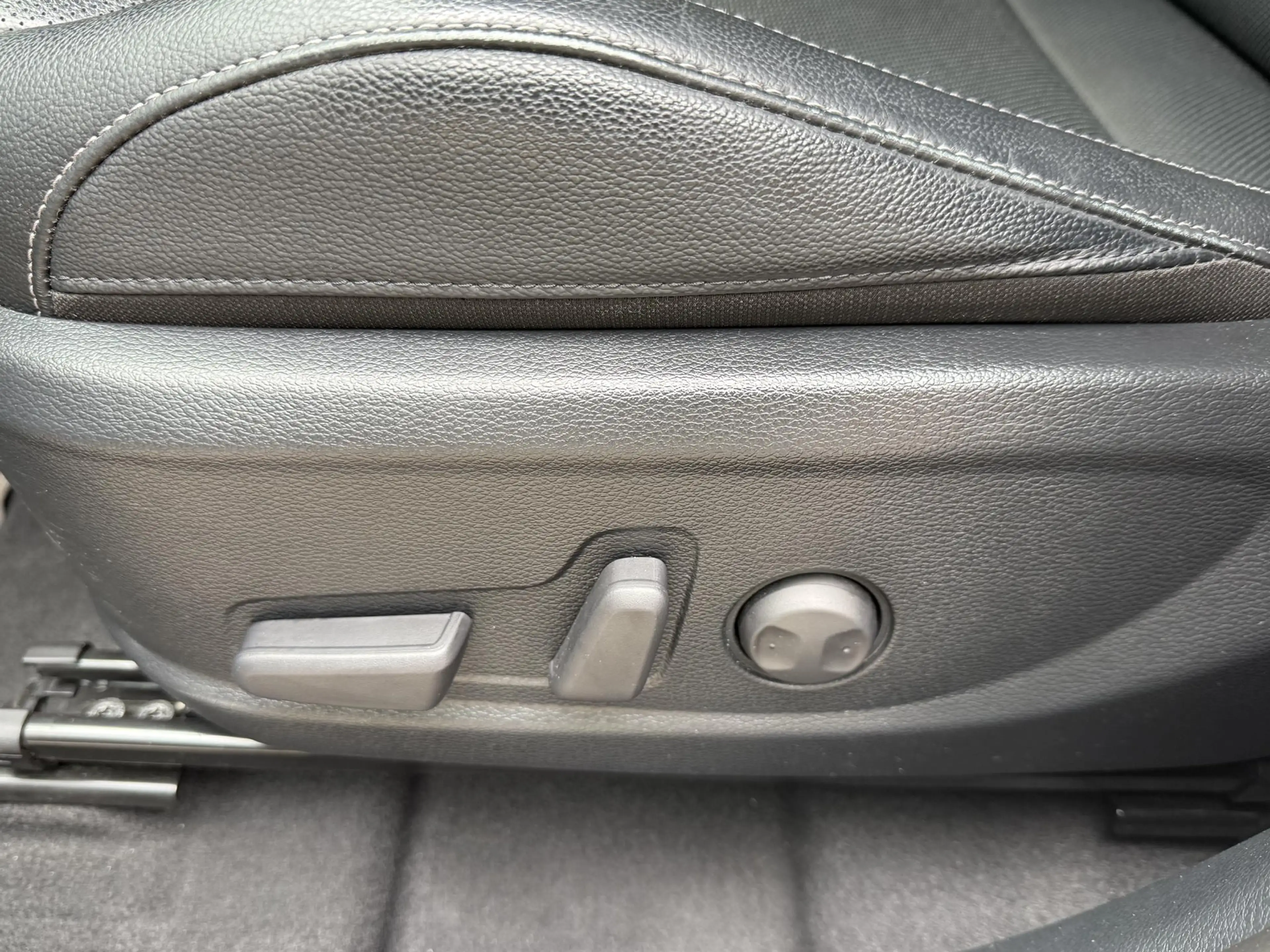Kia Soul e-Soul ExecutiveLine 64 kWh | Lederen bekleding | — photo 15