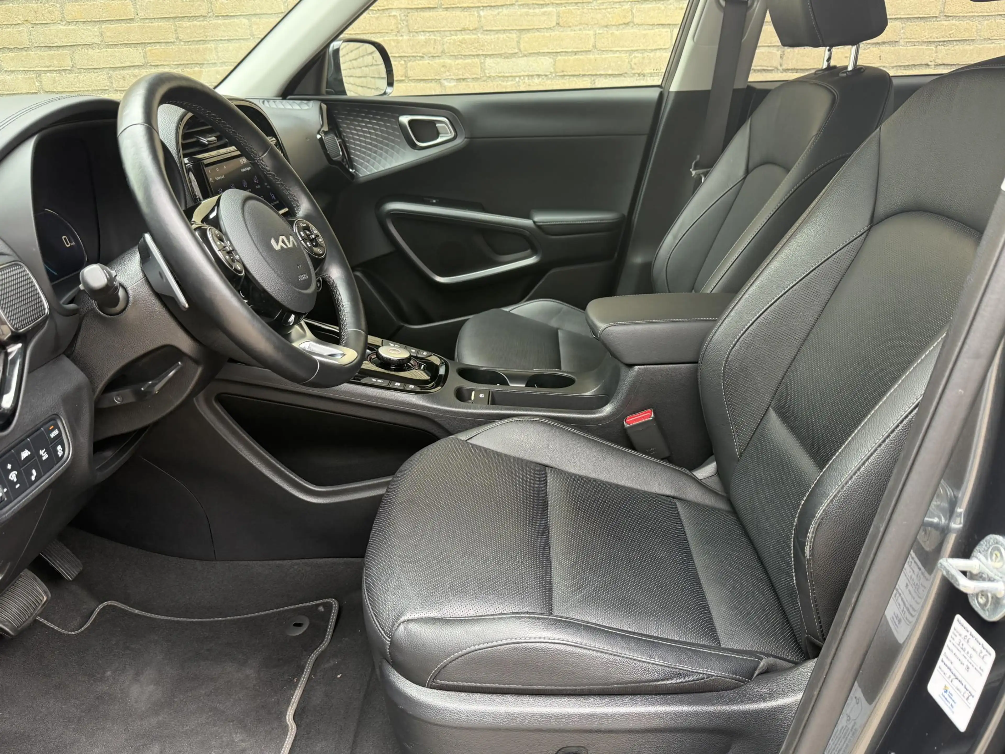 Kia Soul e-Soul ExecutiveLine 64 kWh | Lederen bekleding | — photo 10