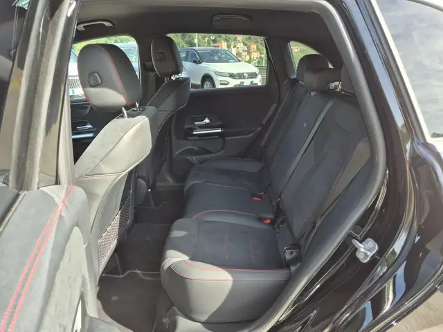 Mercedes-Benz B-Class view 5