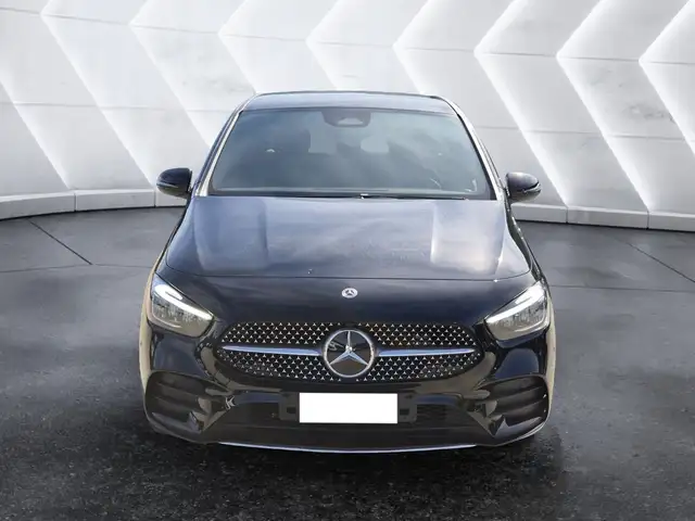 Mercedes-Benz B-Class view 2