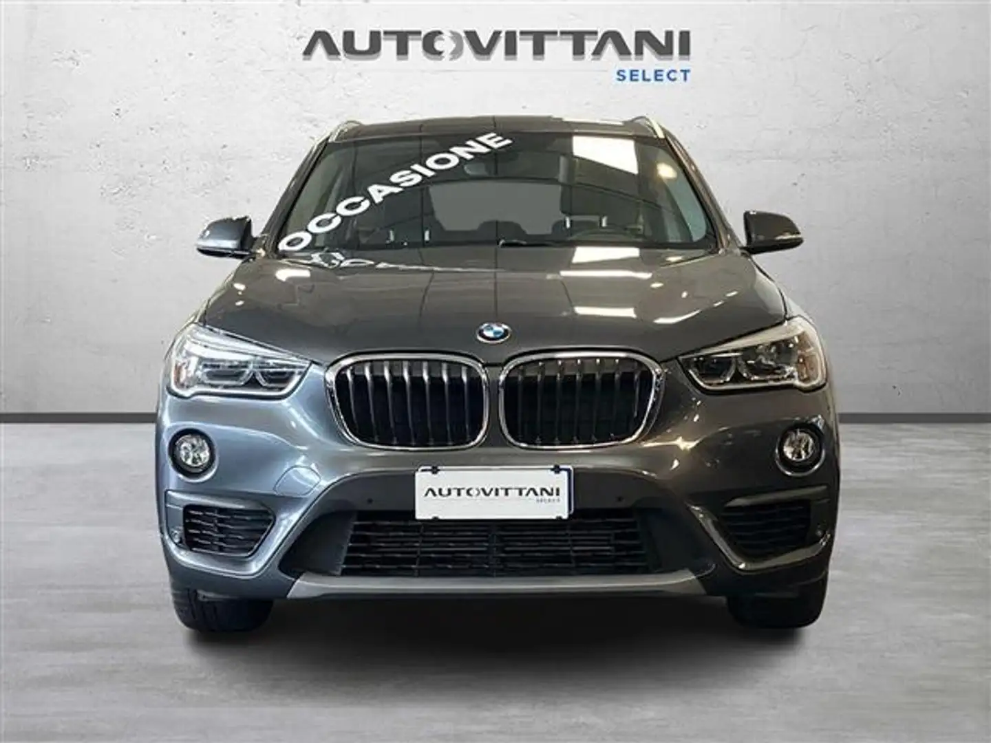 BMW X1 18d sDrive Advantage Steptronic my18 Gris - 2