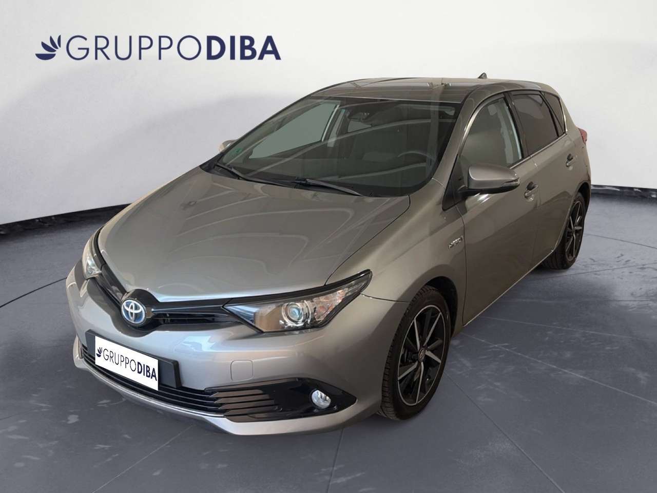Toyota Auris II 2015 Benzina 1.8h Lounge cvt