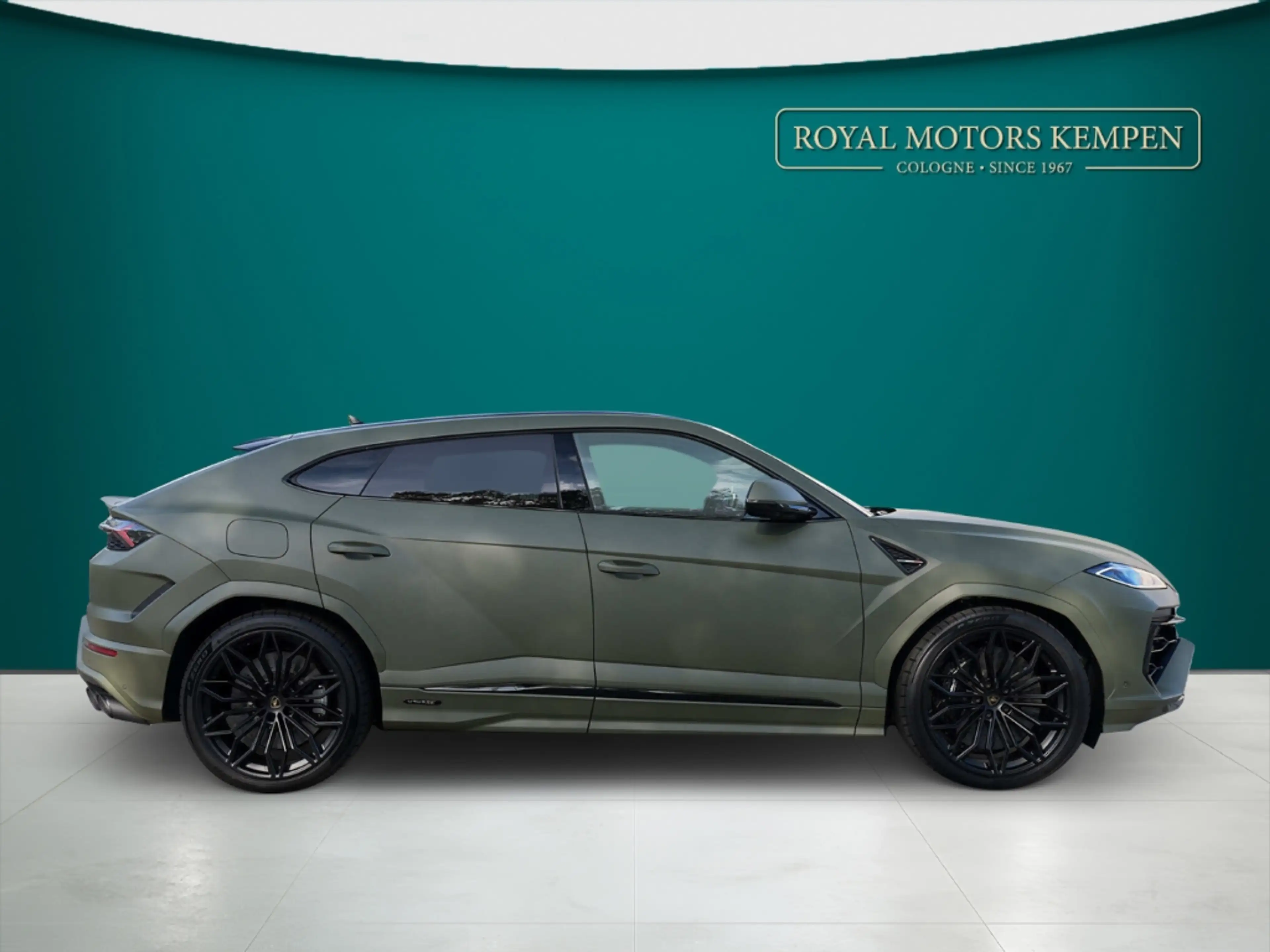 Lamborghini Urus SE Style Matt B&O Pano Carbon Massage Anima — photo 3