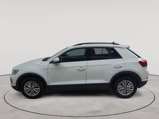 Volkswagen T-Roc view 6