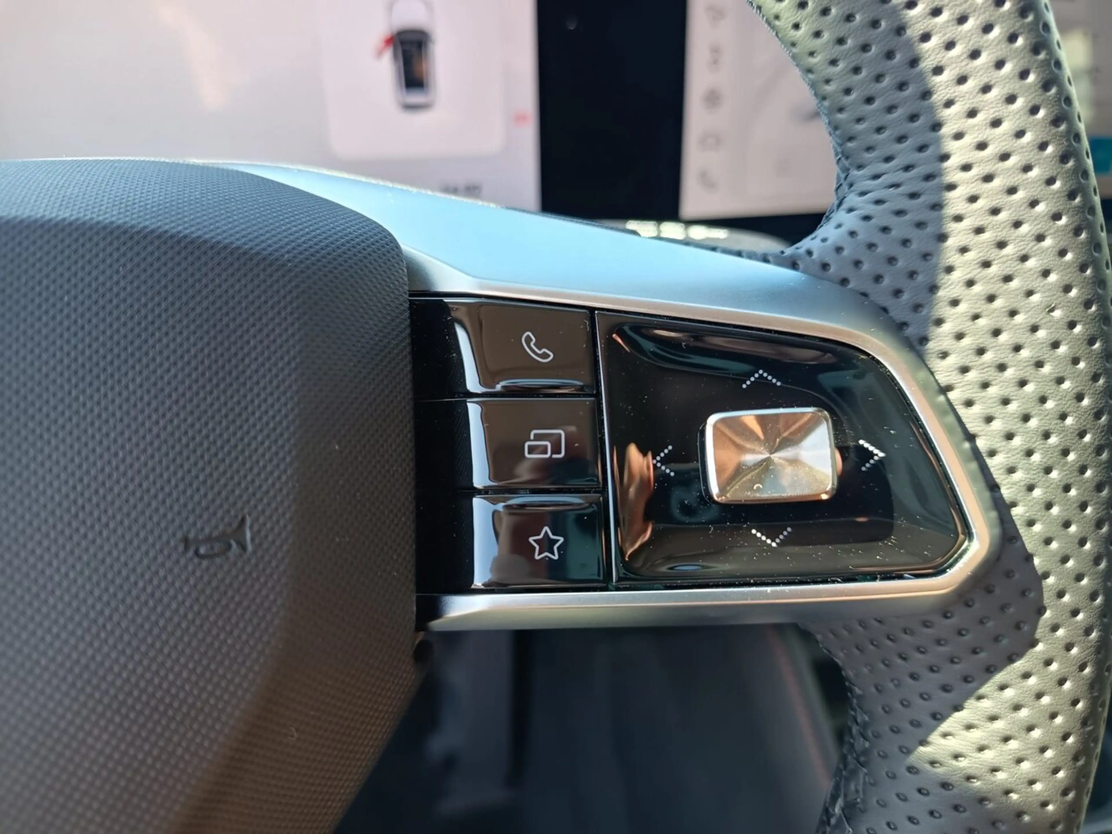 MG HS FULL HYBRID / AT / Camera / Cruise Control / Ca... — photo 15