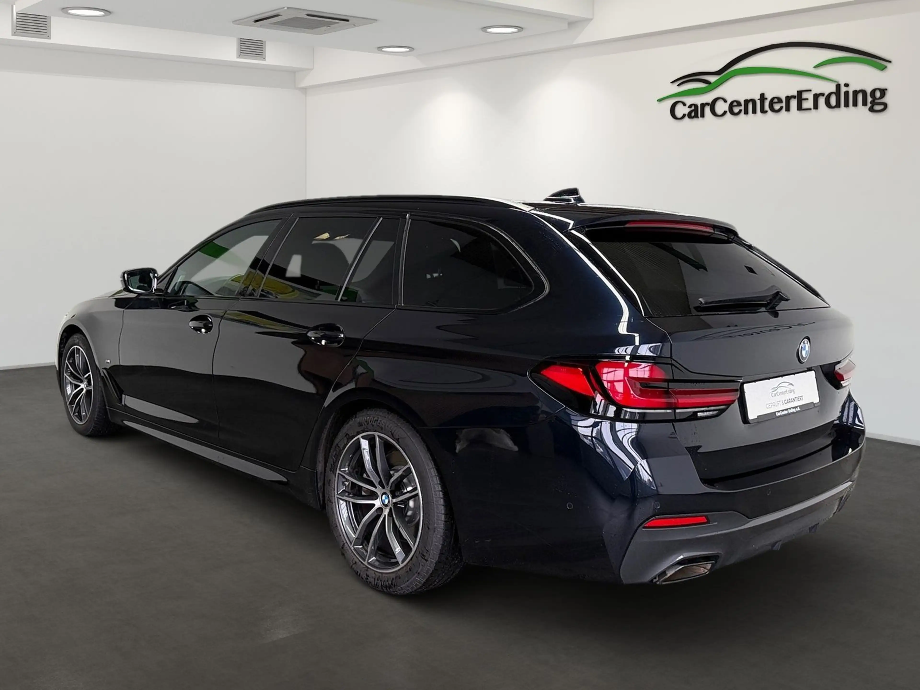 BMW 520 dT xDrive*M Sport*Laser*ACC*Pano*AHK*H&K*HUD — photo 5