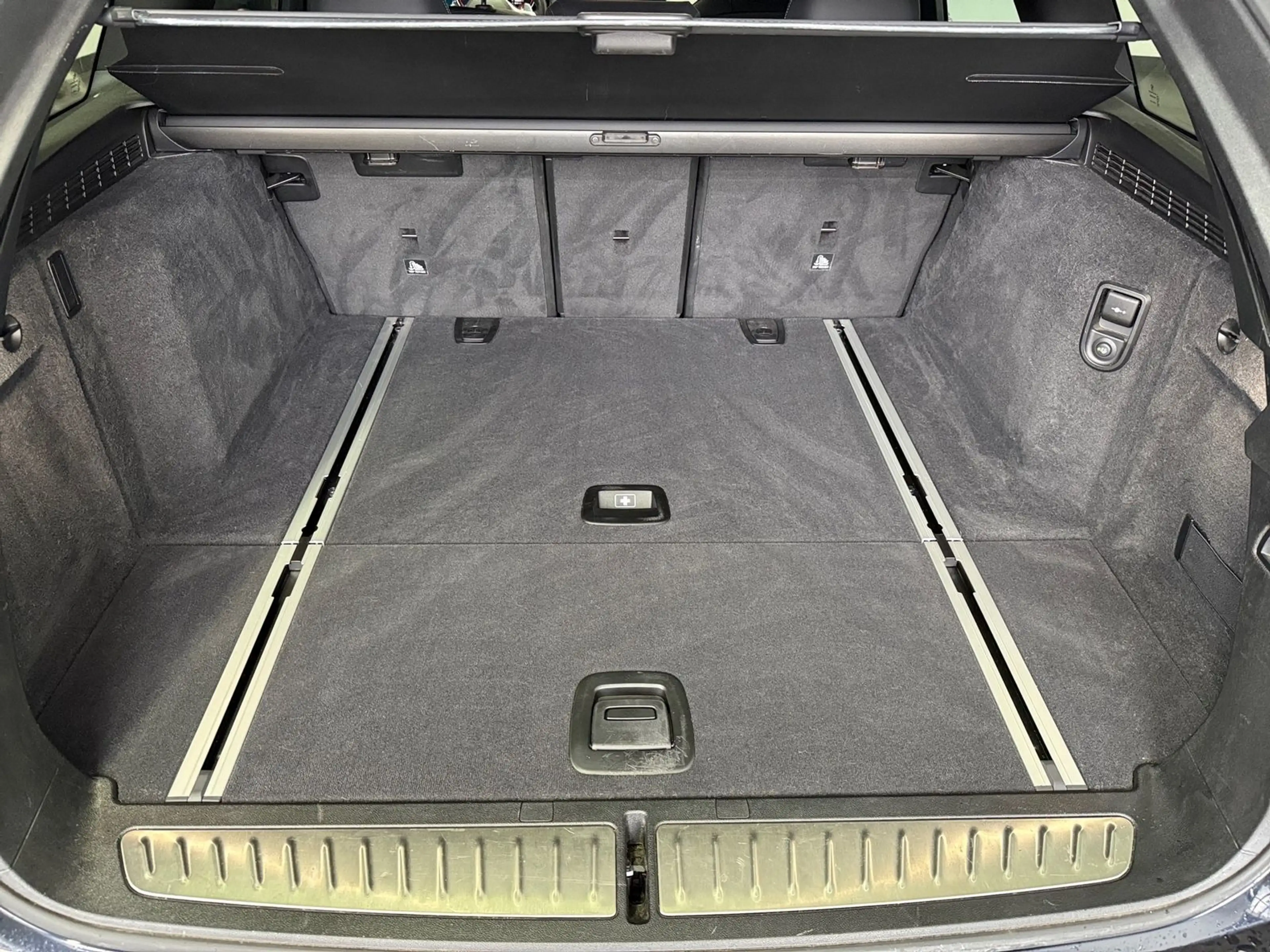 BMW 520 dT xDrive*M Sport*Laser*ACC*Pano*AHK*H&K*HUD — photo 9