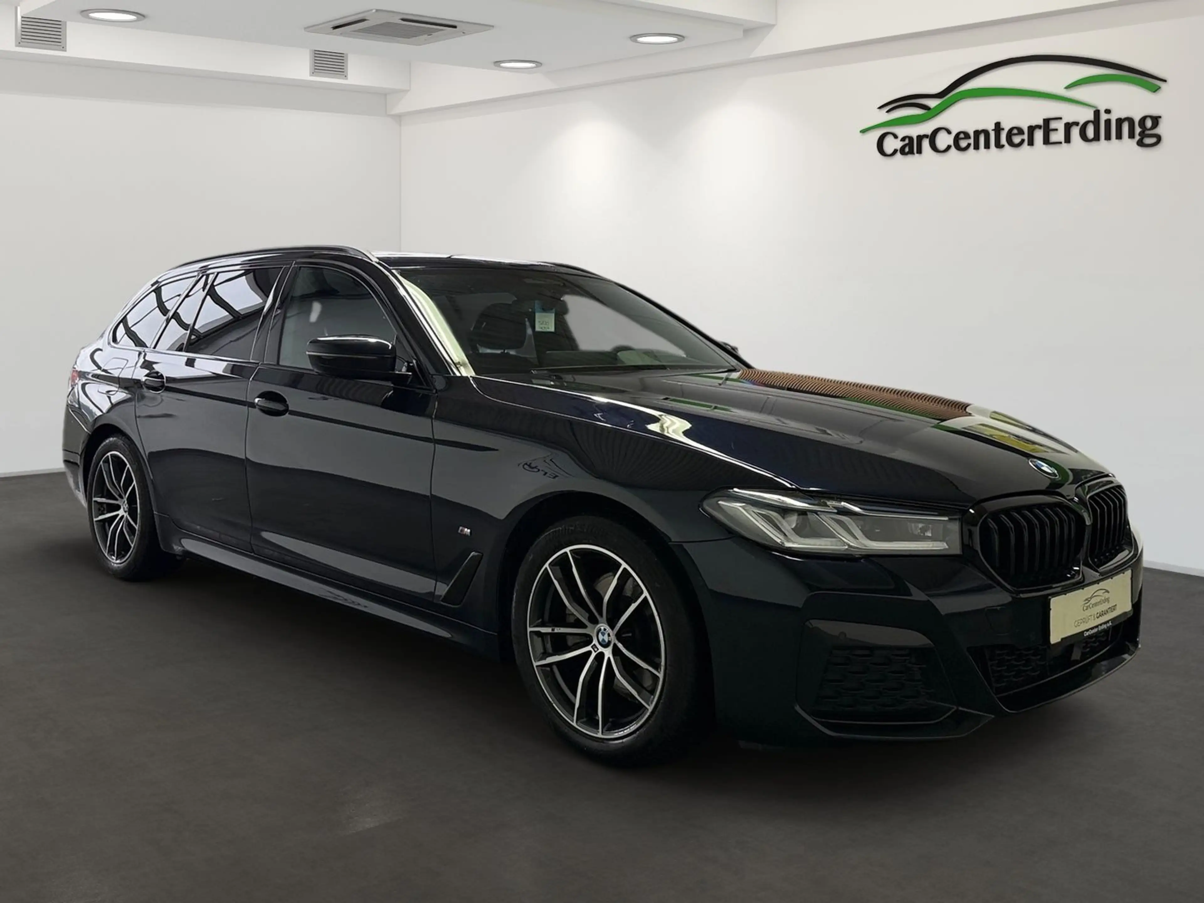 BMW 520 dT xDrive*M Sport*Laser*ACC*Pano*AHK*H&K*HUD — photo 2