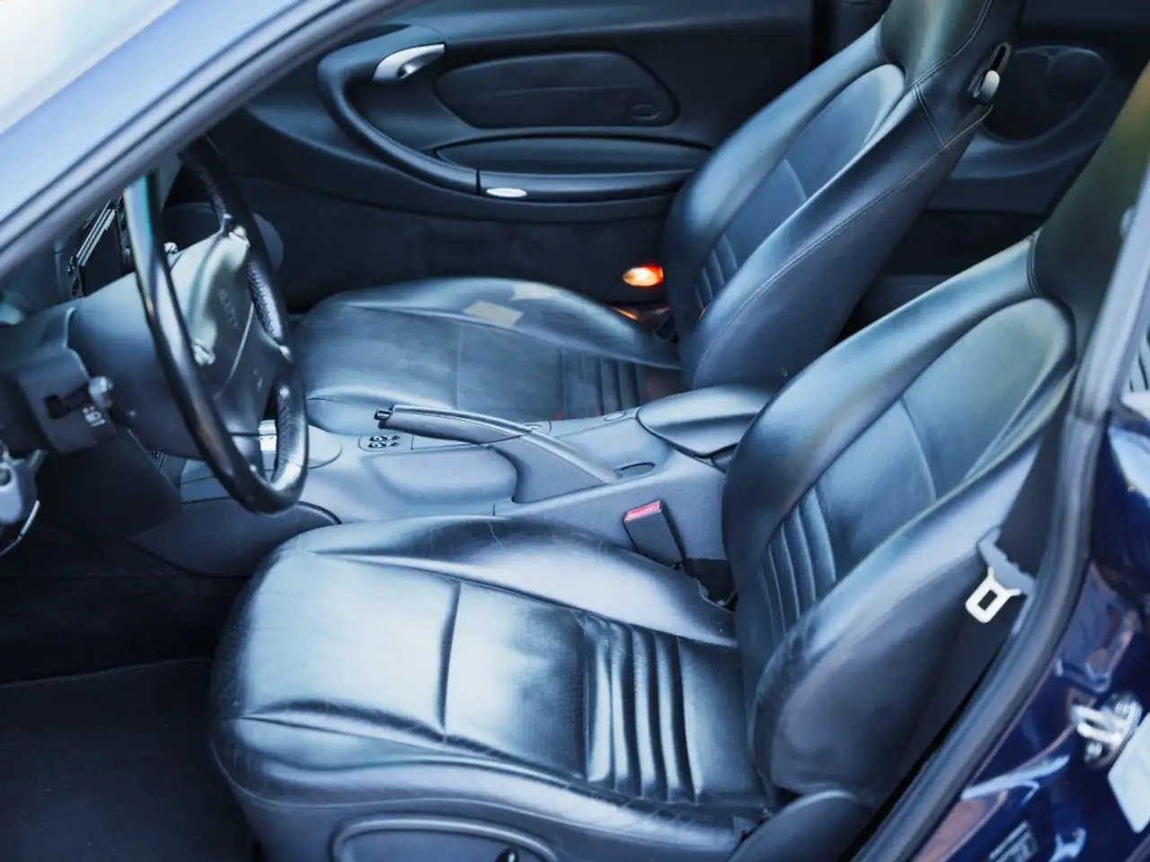 Porsche 996 Carrera 4 Coupe Tiptronic â Ocean Blue Metall, foto 6