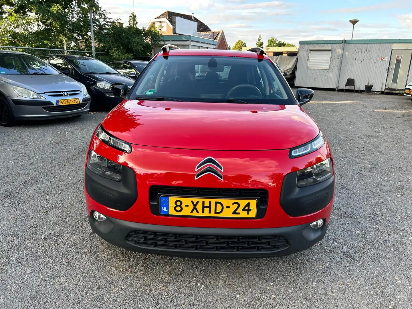 Citroen C4 Cactus 1.2 VTi Feel // APK 30-7-2026 // Airco Rood - 2