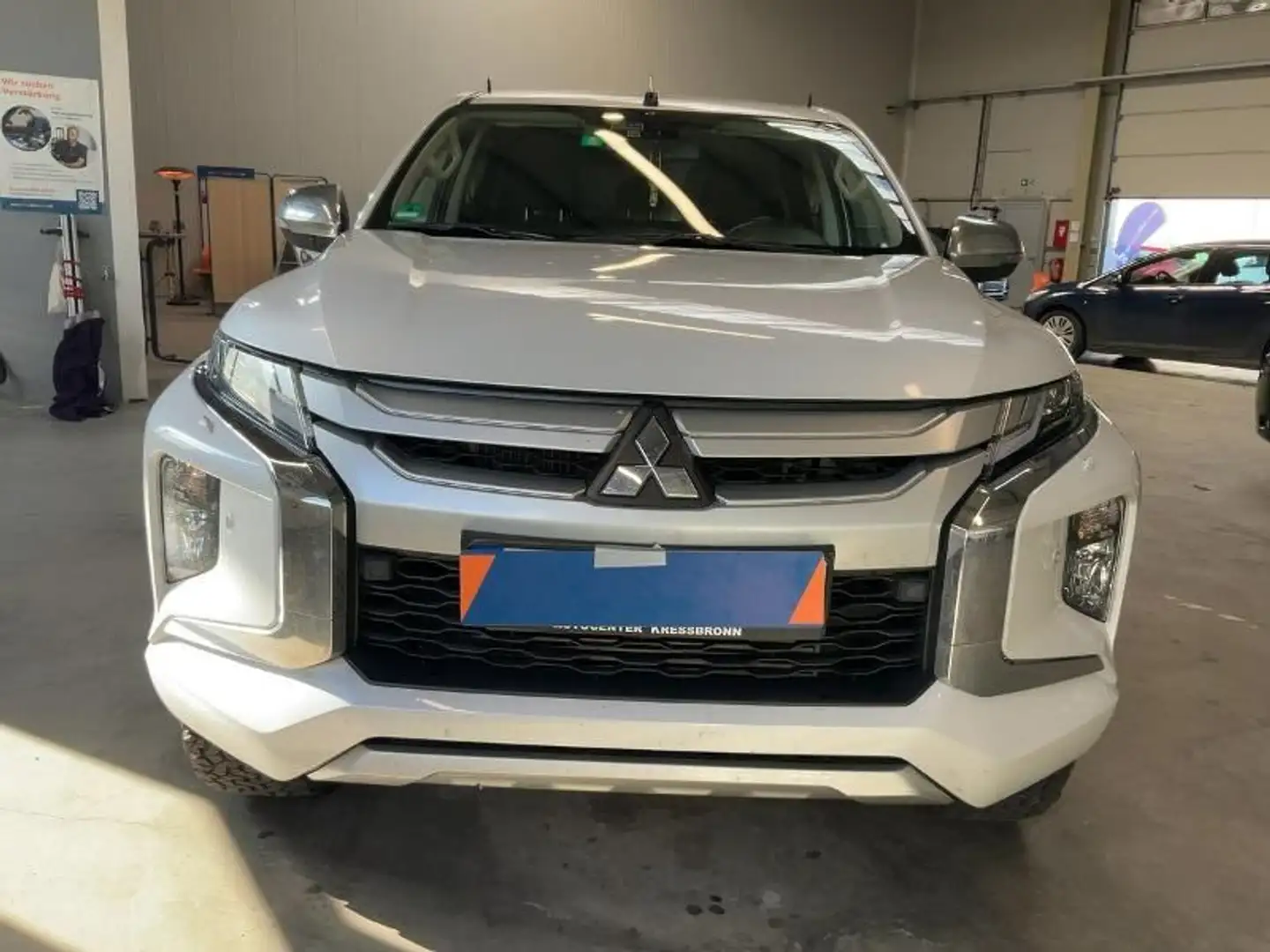 Mitsubishi L200 Doppelkabine Spirit 2.2 DI-D 4WD AT *LED* Weiß - 2