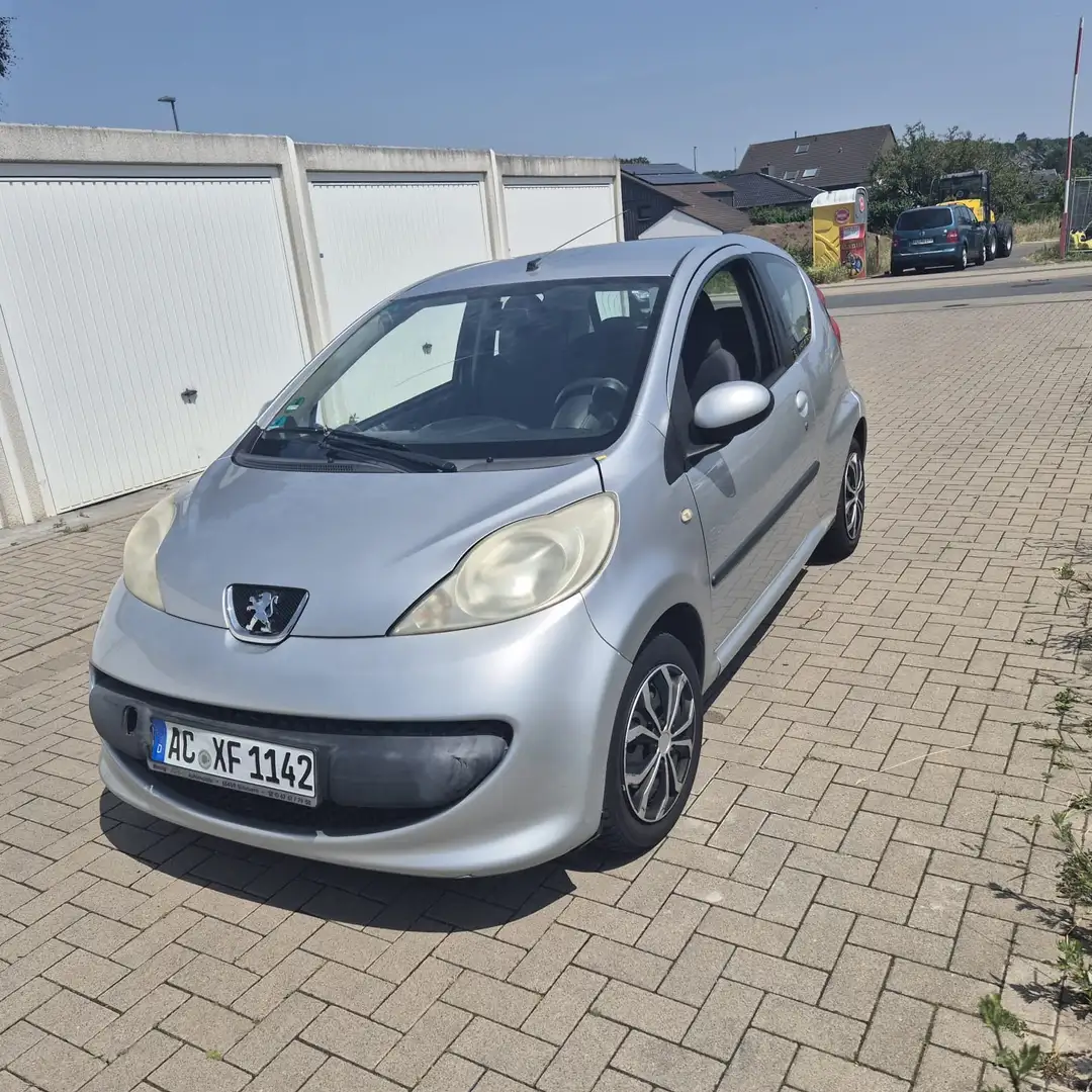 Peugeot 107 70 Filou - 1