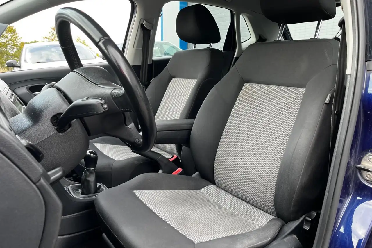 Volkswagen Polo Citadine 5 portes — photo 6