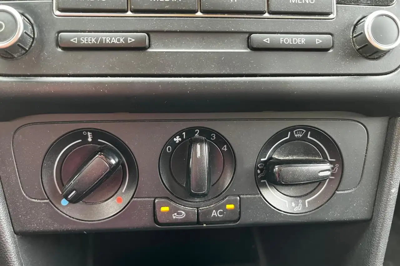 Volkswagen Polo Citadine 5 portes — photo 11
