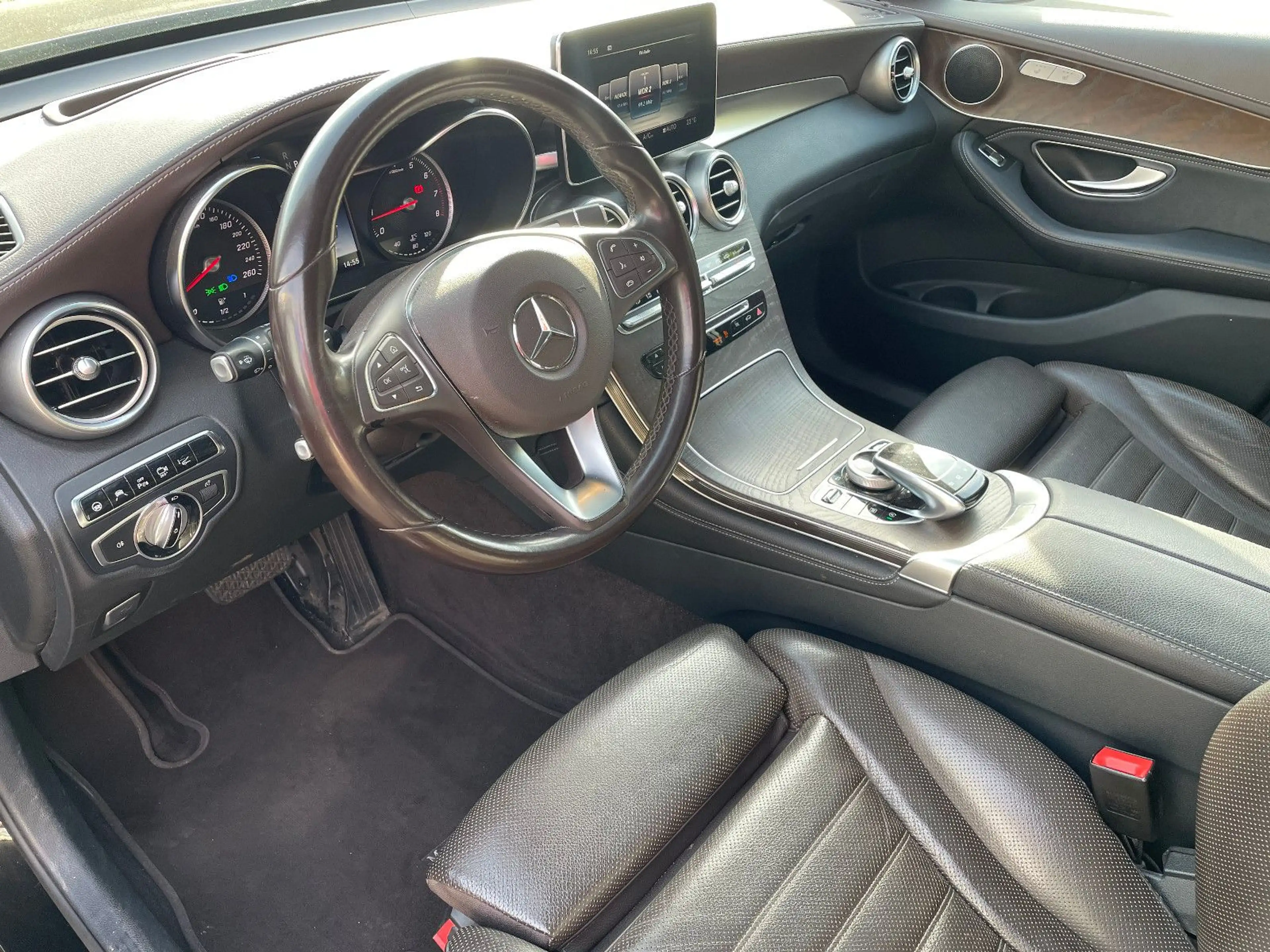 Mercedes-Benz GLC 250 4Matic Exclusive Pano HuD LED 19" — photo 10