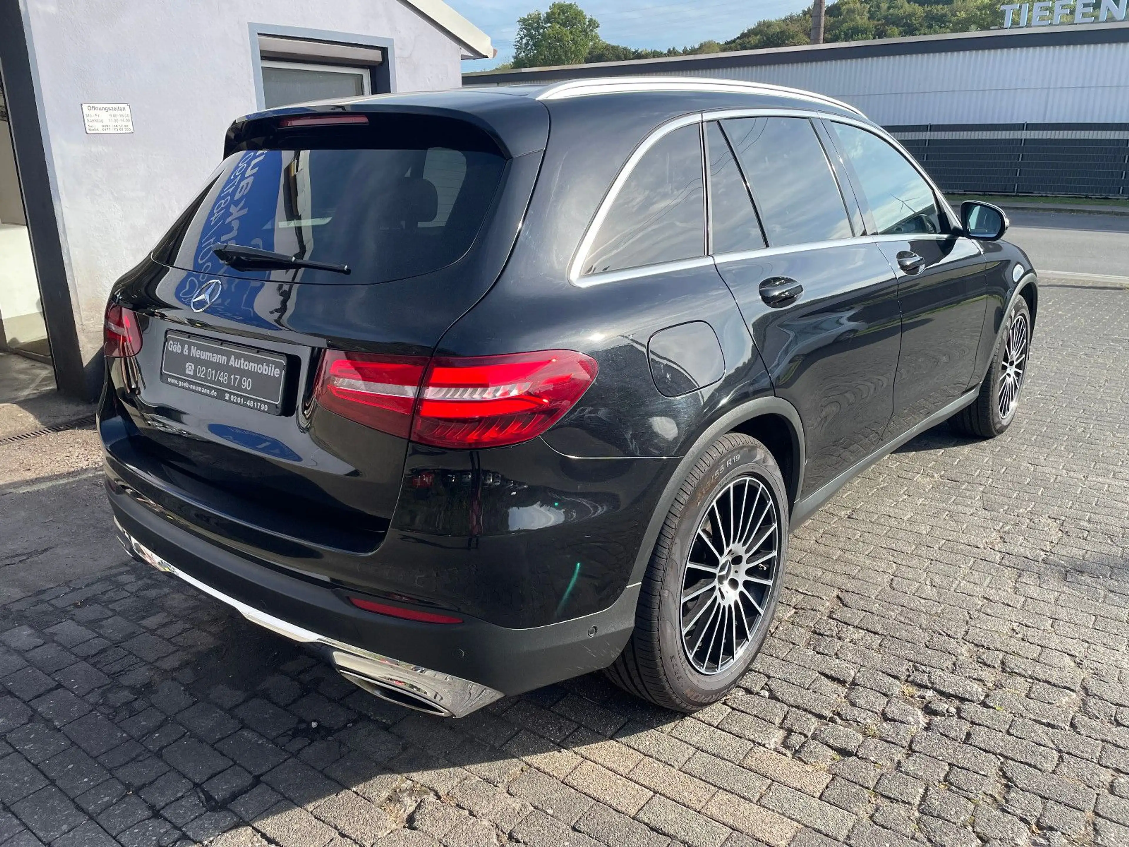 Mercedes-Benz GLC 250 4Matic Exclusive Pano HuD LED 19" — photo 5