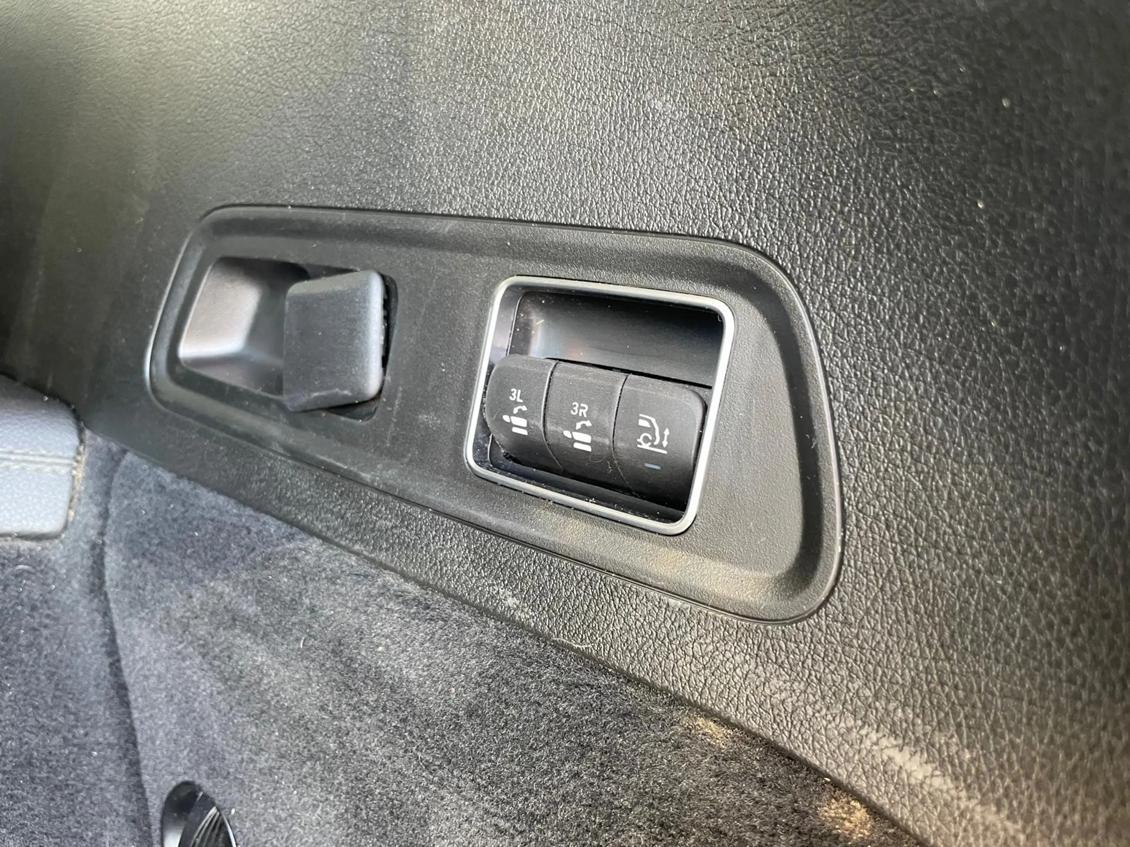 Mercedes-Benz GLS 350 GLS 350 d 4-Matic/7 PLACES/LED/CUIR — photo 10