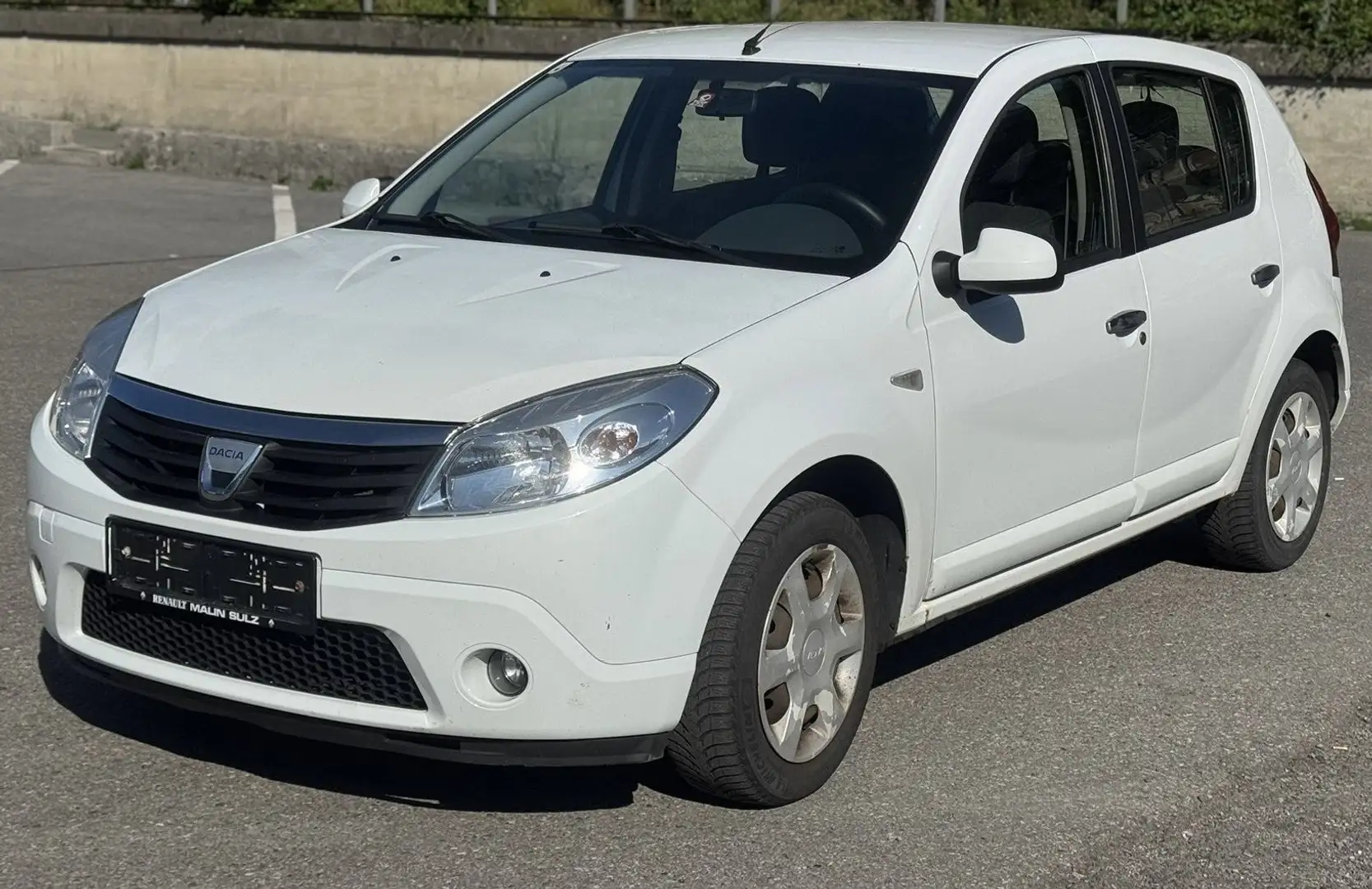 Dacia Sandero 1,2 16V TÜV 08/26 - 2